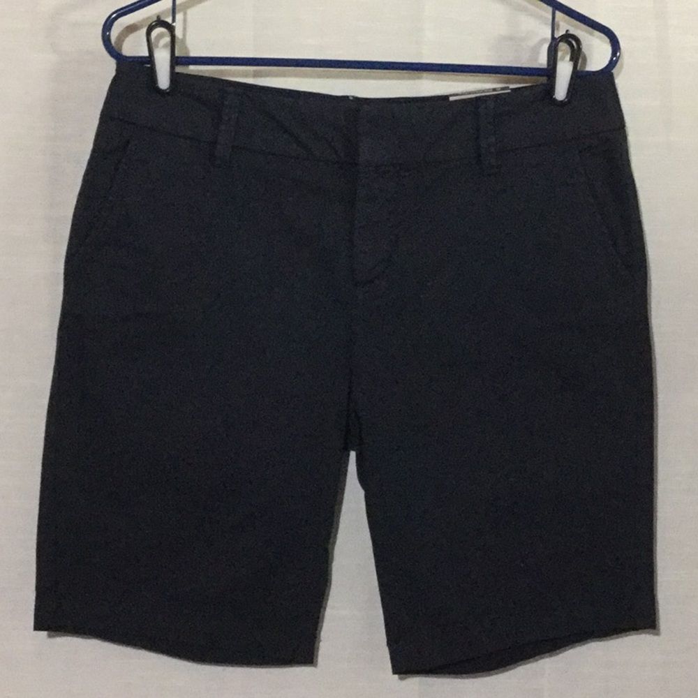 Bass Bermuda Navy Shorts Three Pockets